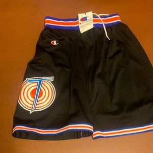 Tune squad shorts🔥